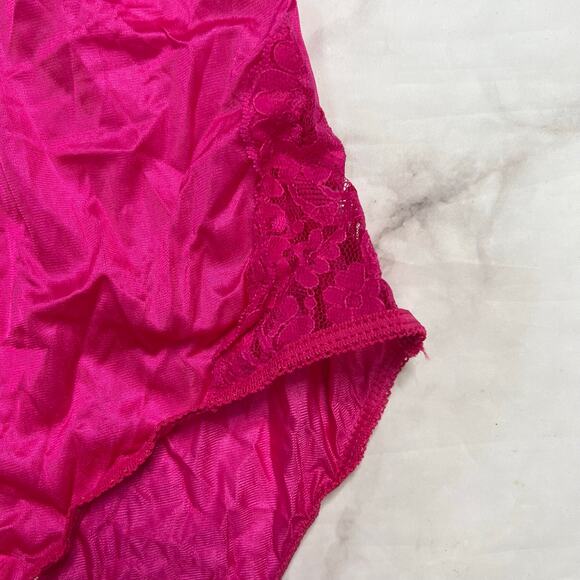 Vintage Vanity Fair Lace Side Mushroom Briefs Star Ruby Pink New Size 5 Sheer - Picture 2 of 5